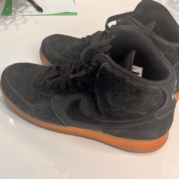 ❌️SOLD❌️Air Jordan 1 High ‘07 LV8 “Black Gum” - Picture 6 of 10